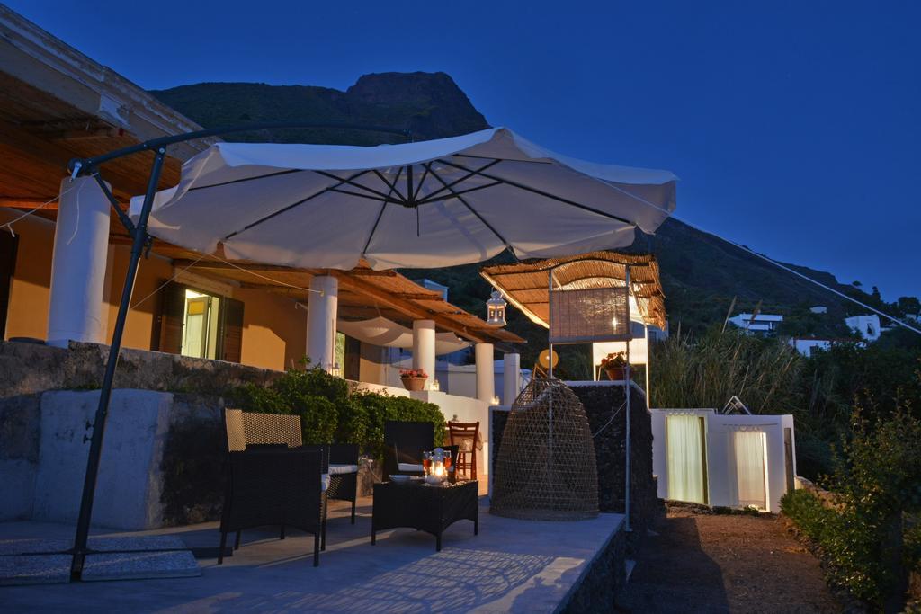 Mariangelica Hotel Ginostra Ngoại thất bức ảnh