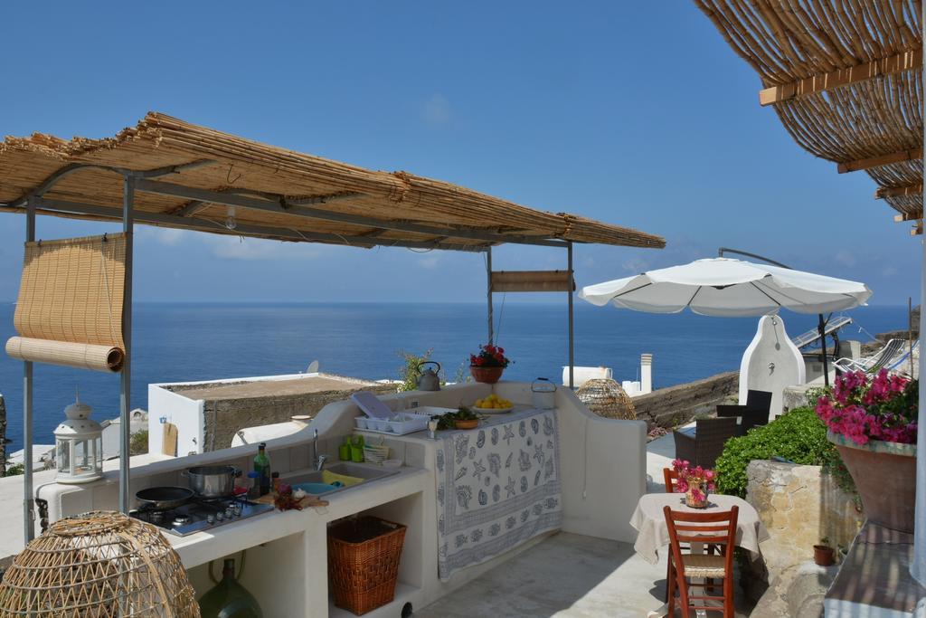 Mariangelica Hotel Ginostra Ngoại thất bức ảnh