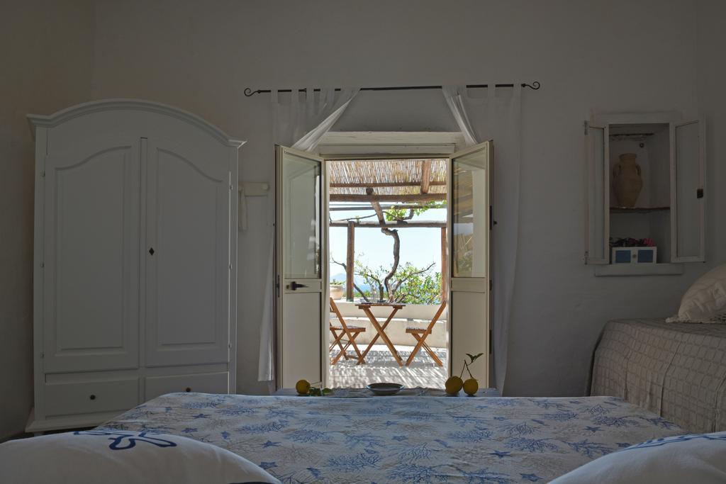 Mariangelica Hotel Ginostra Ngoại thất bức ảnh